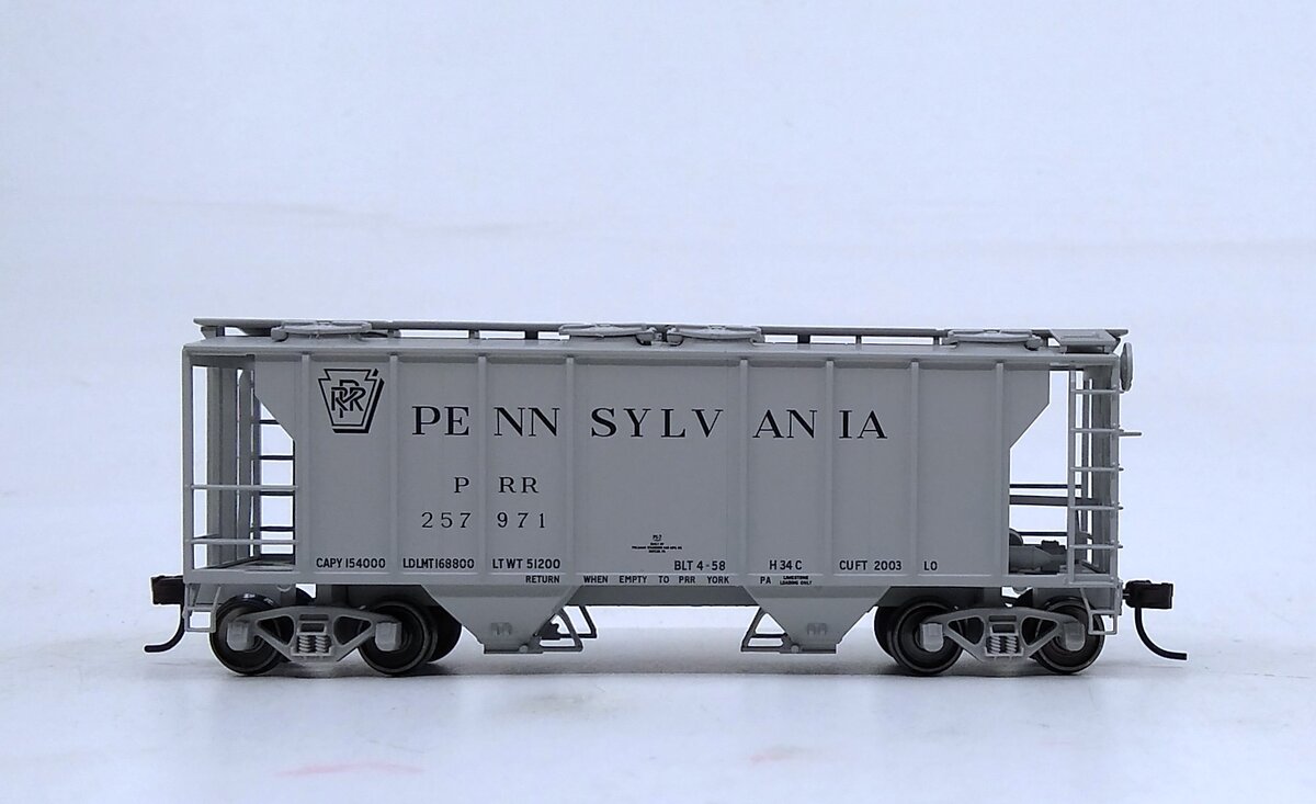 Atlas 20004175 HO Pennsylvania Trainman® PS-2 Covered Hopper #257971
