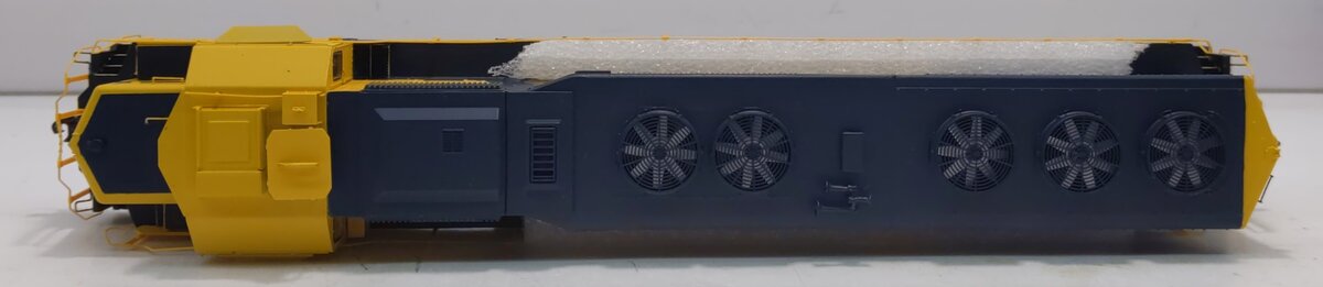 Athearn 98012 HO Santa Fe SD-45 Diesel Locomotive #5338
