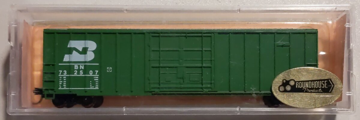 Roundhouse 8829 N Scale Burlington Northern Assembled Boxcar Road # 732507 Kit