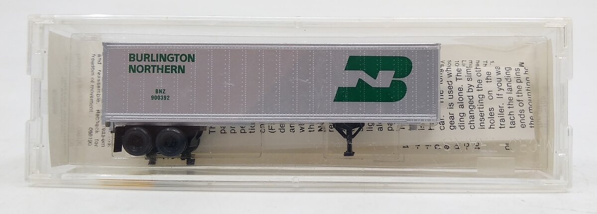 Micro-Trains 45000010 N Burlington Northern 40' Van Trailer #900392