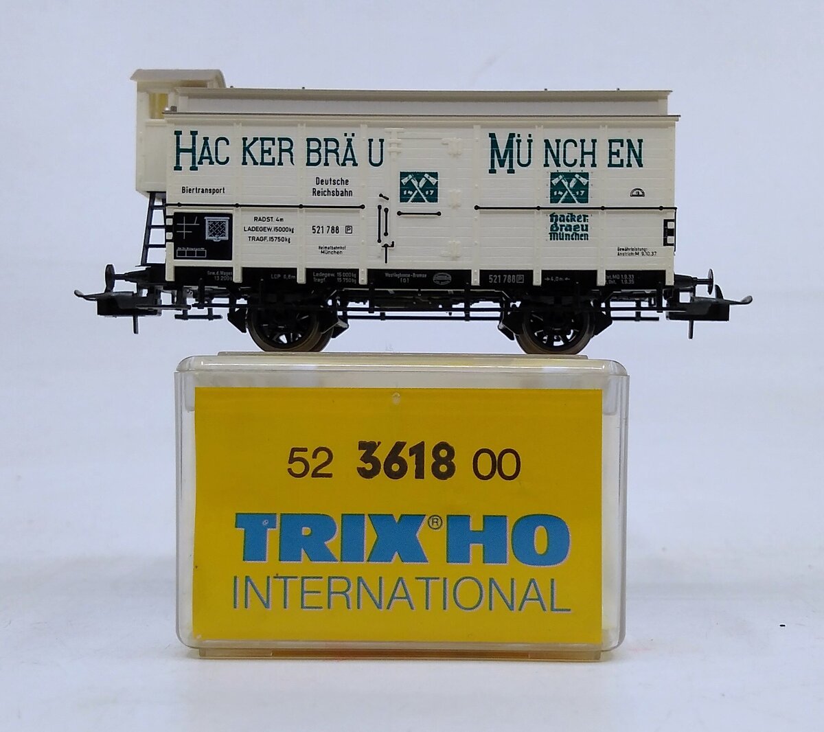 Trix 52361800 HO Deutsche Reichsbahn 'Hackerbrau Munchen' Freight Car #521 788 LN/Box