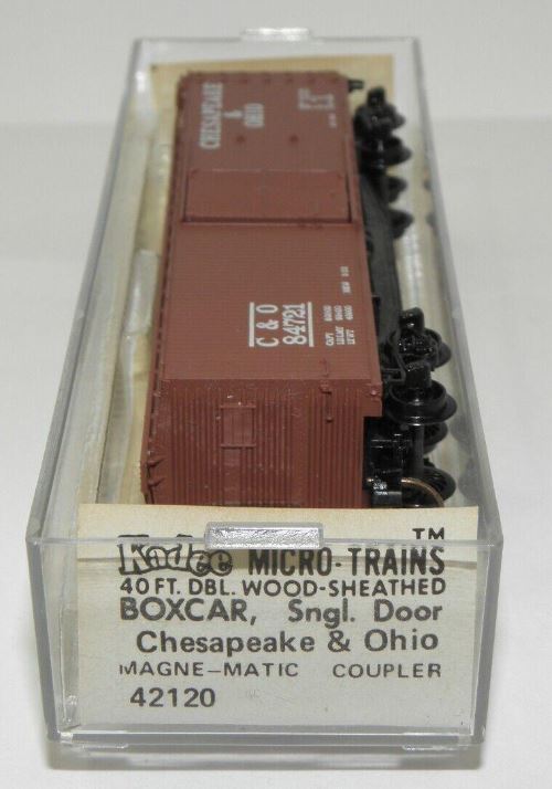 Micro-Trains 04200120 N Chesapeake & Ohio 40' Double Sheathed Wood Boxcar #84721