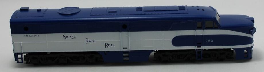 Athearn 3330 HO Scale Nickel Plate Road PA-1 Dummy Diesel #182