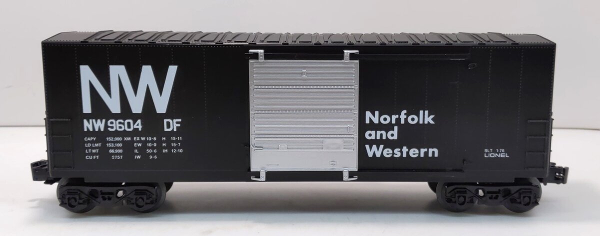 Lionel 6-9604 O Gauge Norfolk & Western Hi-Cube Boxcar LN/Box