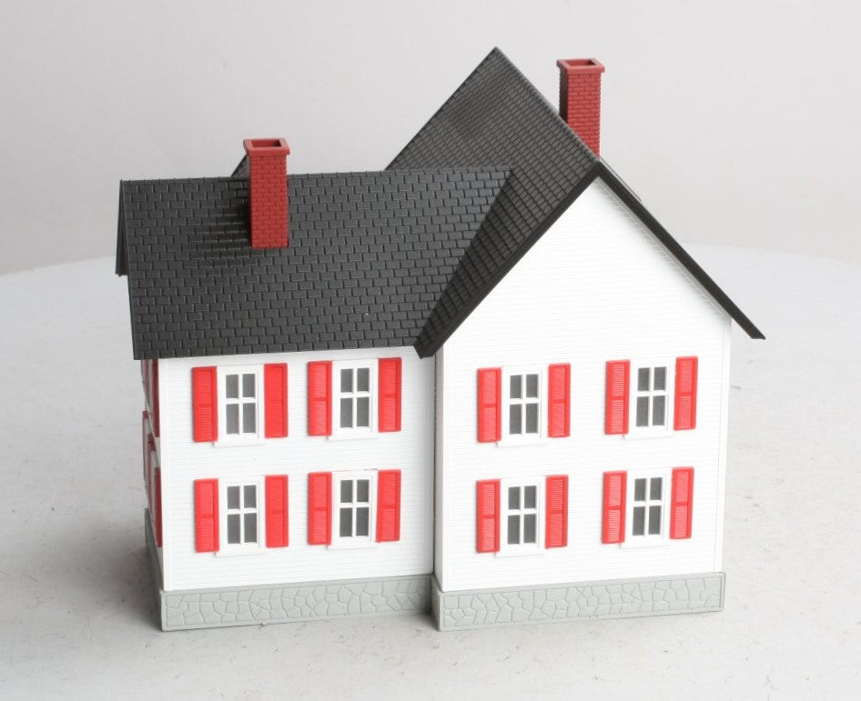 MTH 30-90333 O Gauge White With Red Shutters Built Up Farm House LN/Box