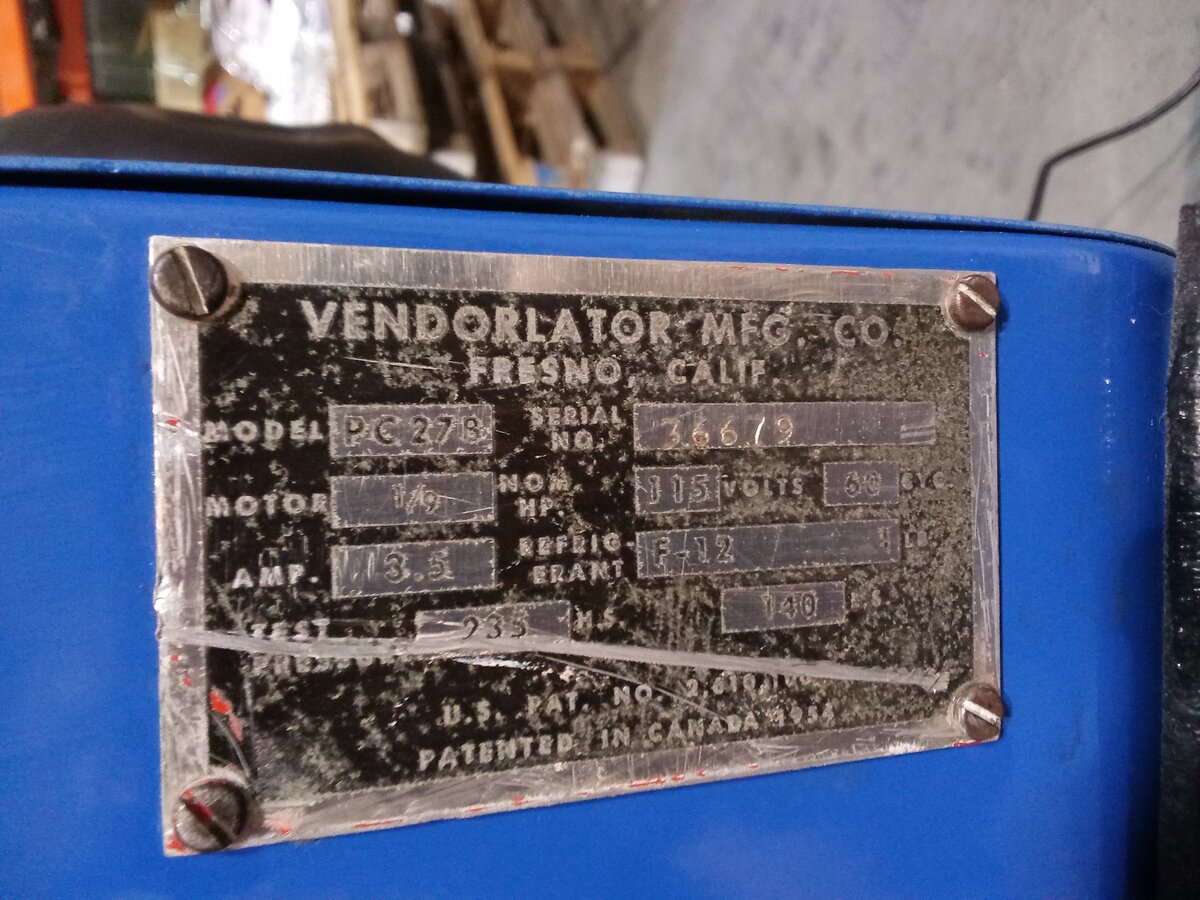 Vendorlator MFG CO. PC27B Vintage Pepsi Machine EX