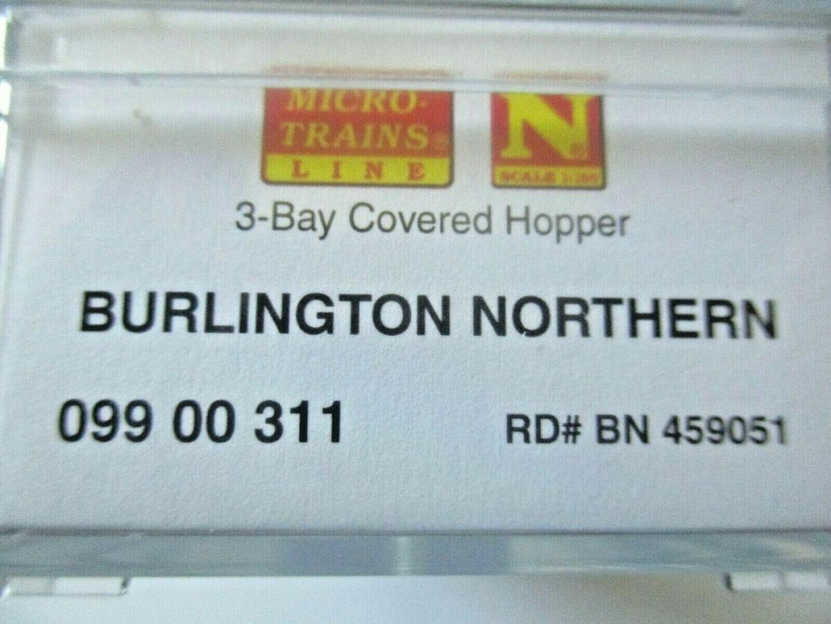 Micro-Trains 09900311 N Burlington Northern 3-Bay Covered Hopper #459051 LN/Box