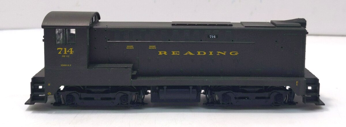 Stewart 4817 HO Reading Baldwin DS-4-4-1000 Diesel Locomotive #714
