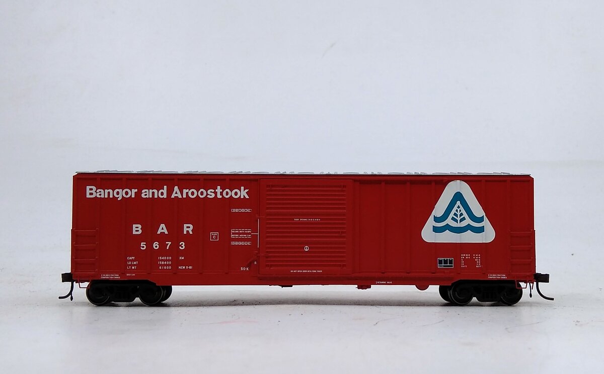 Atlas 20013005 HO Scale Bangor and Aroostook 50' Berwick Boxcar #5673