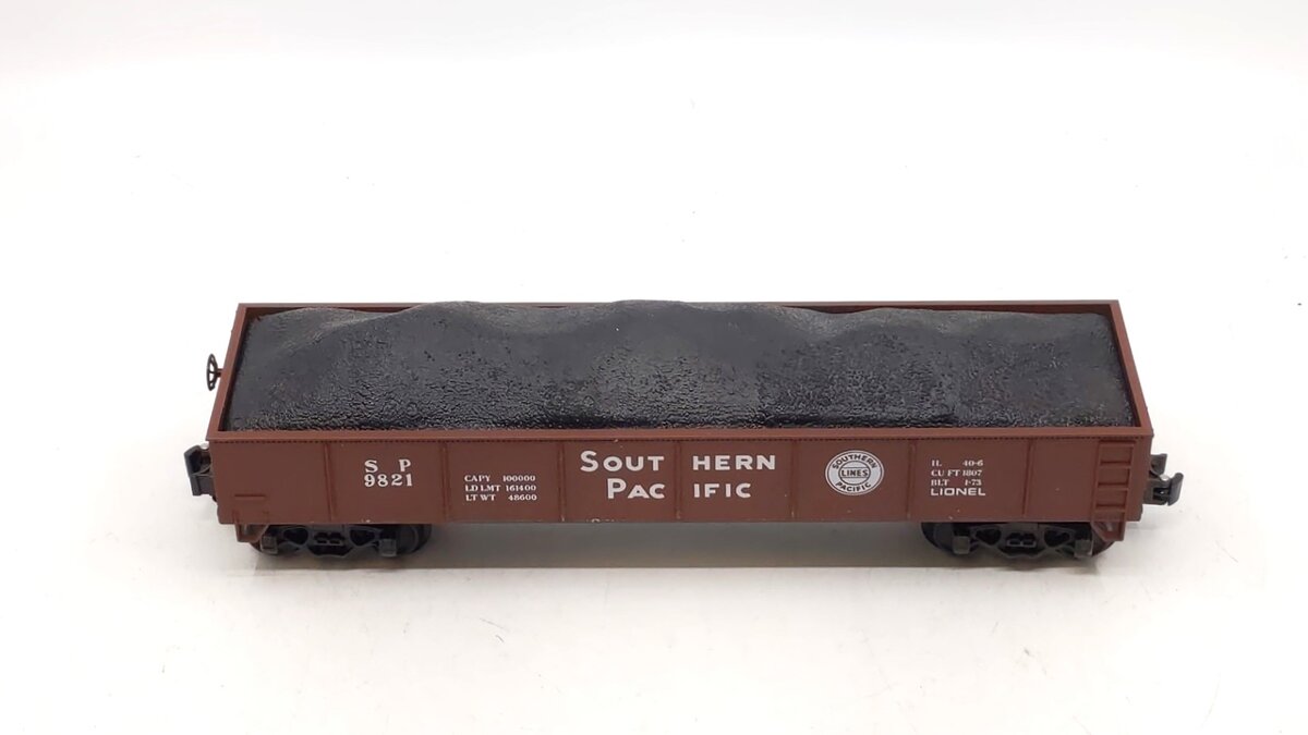 Lionel 6-9821 O Gauge Southern Pacific Gondola w/ Load LN/Box