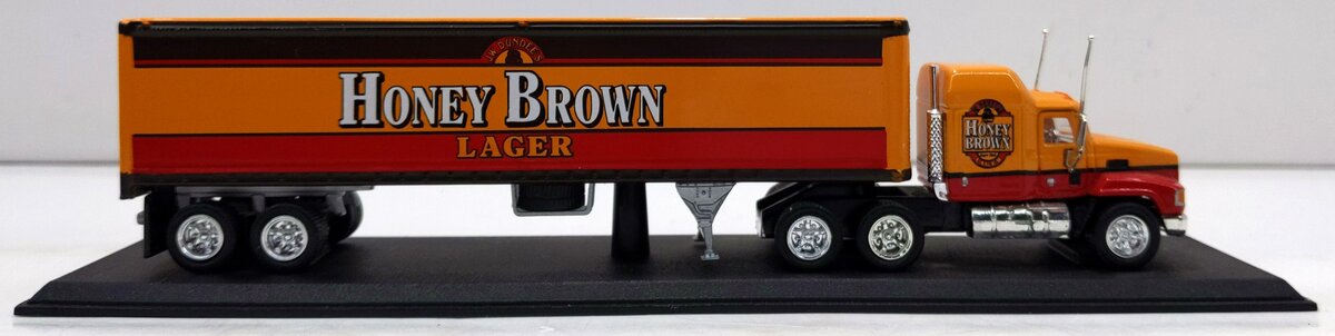 Matchbox CCY05-M 1:100 Honey Brown Lager Mack Truck VG
