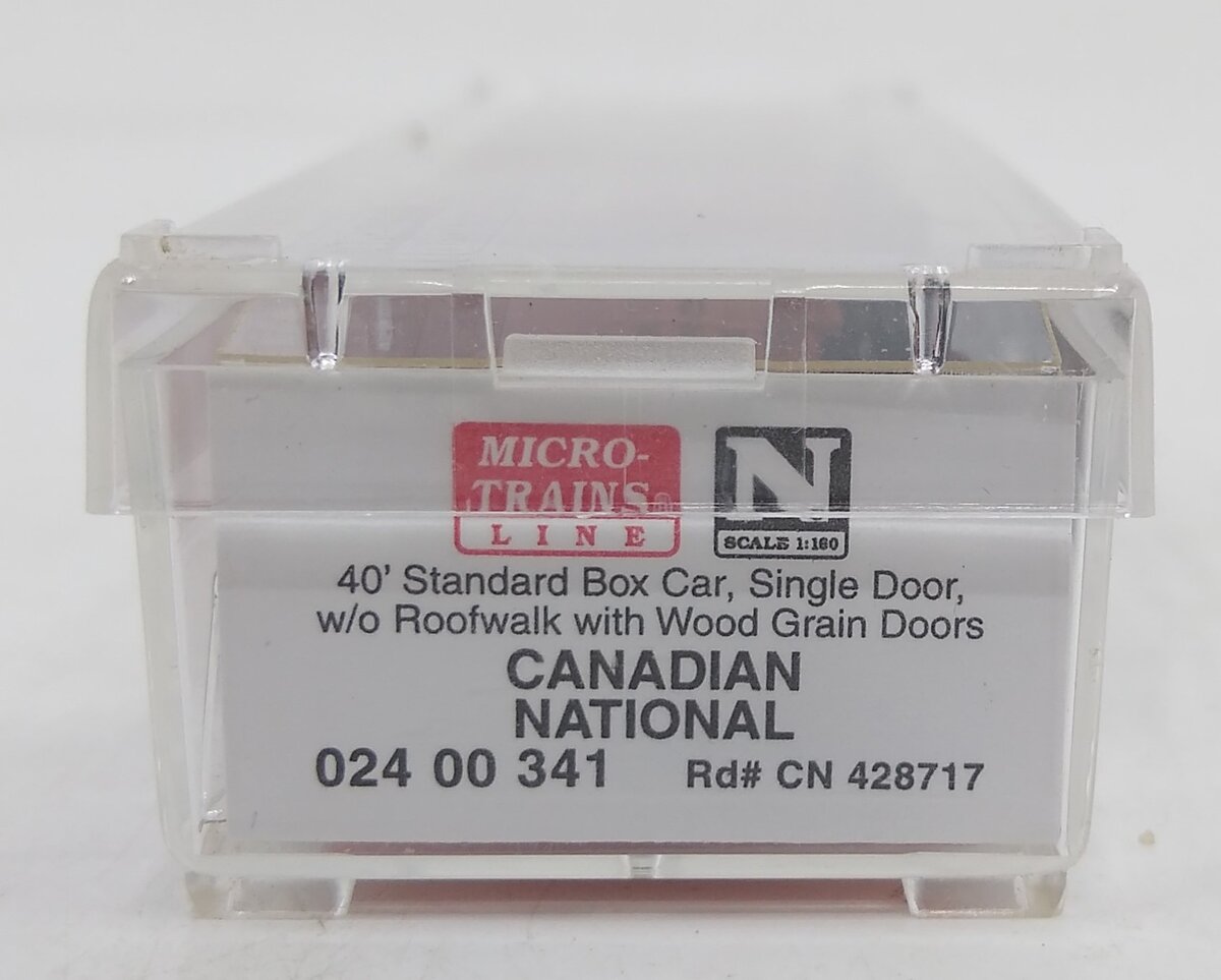 Micro-Trains 02400341 N CN 40' 40' Single Door Boxcar w/o Roofwalk #428717