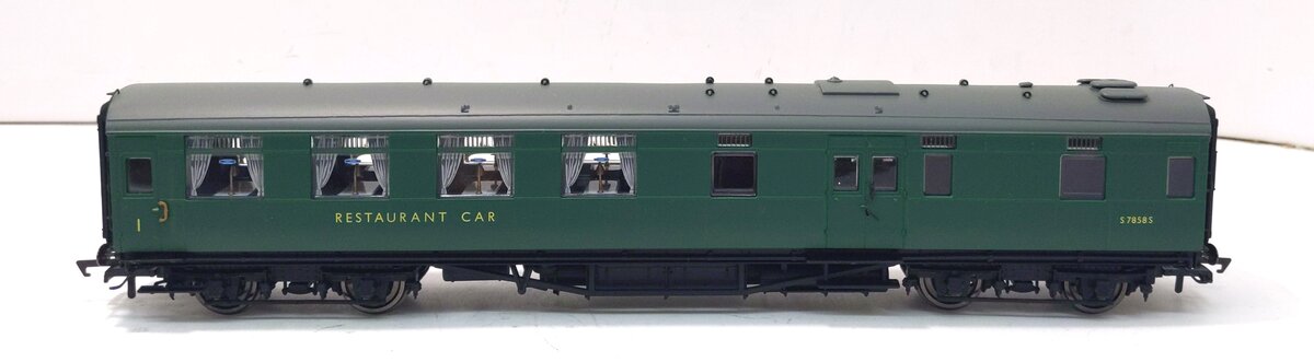 Hornby R4817A OO BR Maunsell 1st Class Kitchen/Dining Passenger Coach #S7858S