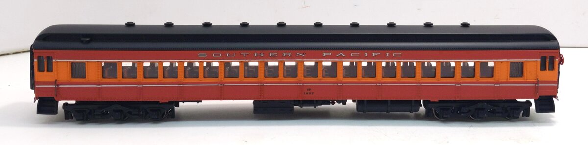 Bachmann 89425 HO Scale Southern Pacific Coach Passenger Car #1997 LN/Box