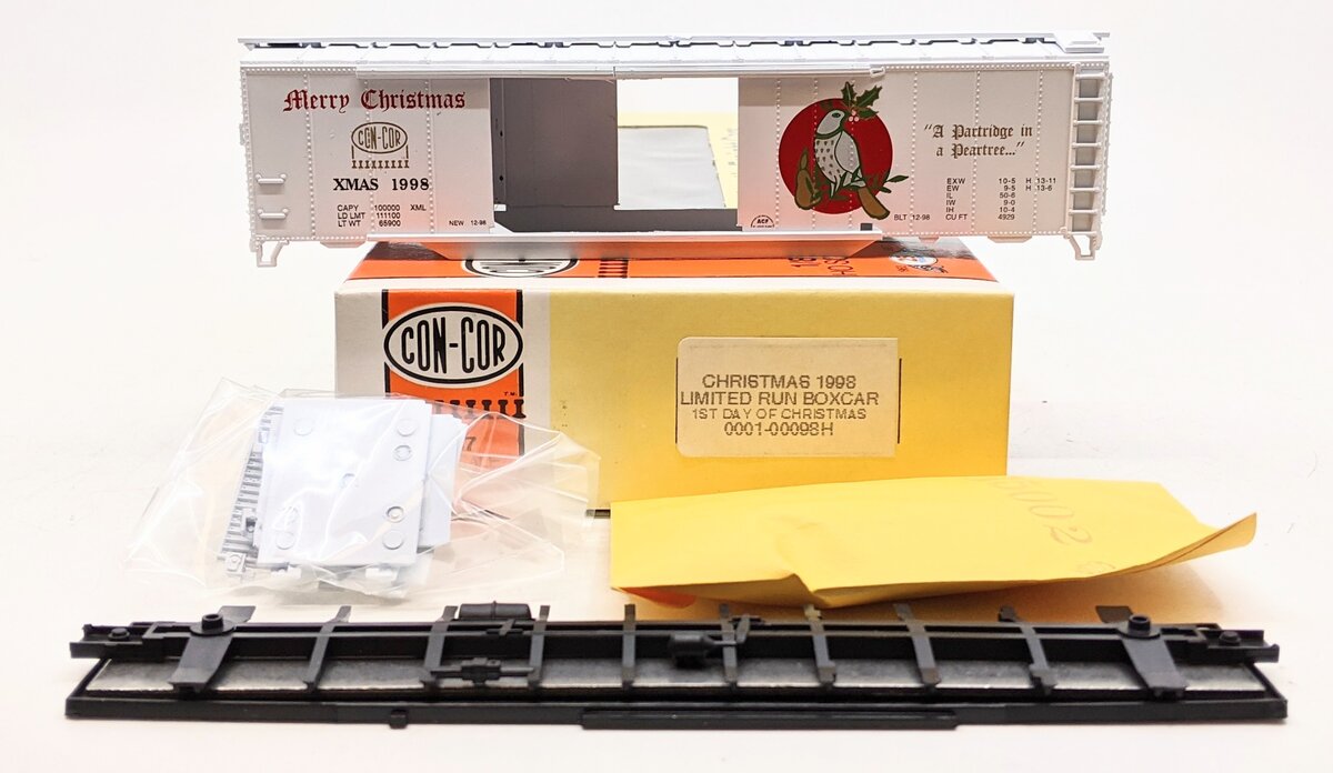 Con-Cor 0001-00098H HO Scale 1998 Christmas "1st Day of Christmas" Box Car Kit