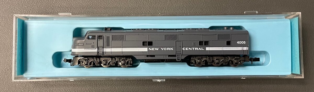Atlas 4076 N Scale NYC EMD E7 Diesel Locomotive #4005 LN/Box