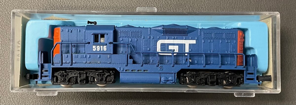 Atlas 4051 N Scale Custom GT GP-9 Diesel Locomotive #5916 LN/Box