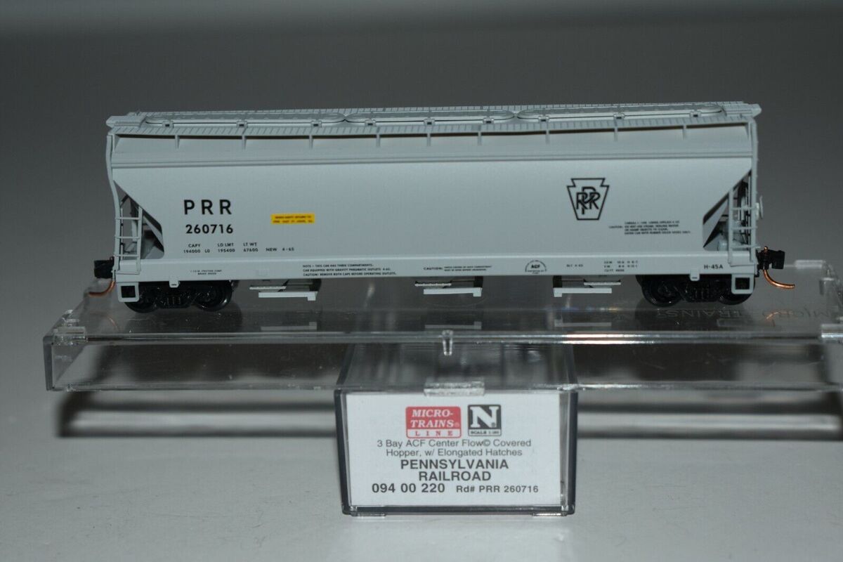 Micro-Trains 09400220 N PRR3 Bay ACF Cenetr Flow Covered Hopper Car #260716