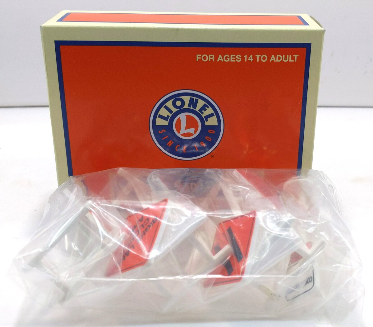 Lionel 6-32902 O Scale Construction Zone Signs (Set of 6) LN/Box