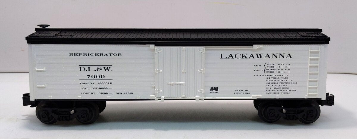 Lionel 6-36131 O Gauge Lackawanna Woodsided Reefer #7000