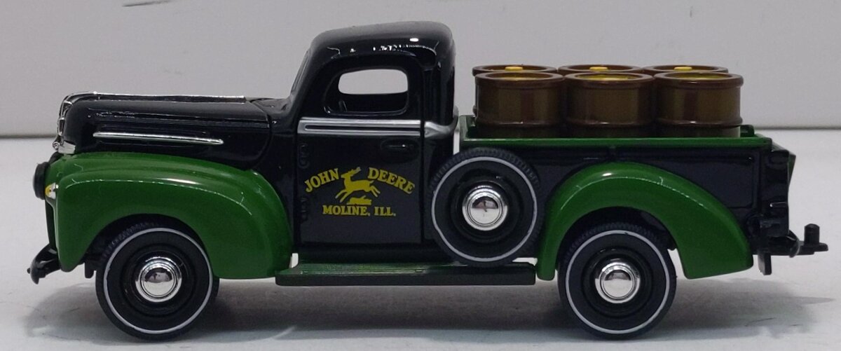 Gearbox 56953 1:43 Die-Cast Metal John Deere 1942 Ford Pickup Die Cast Metal