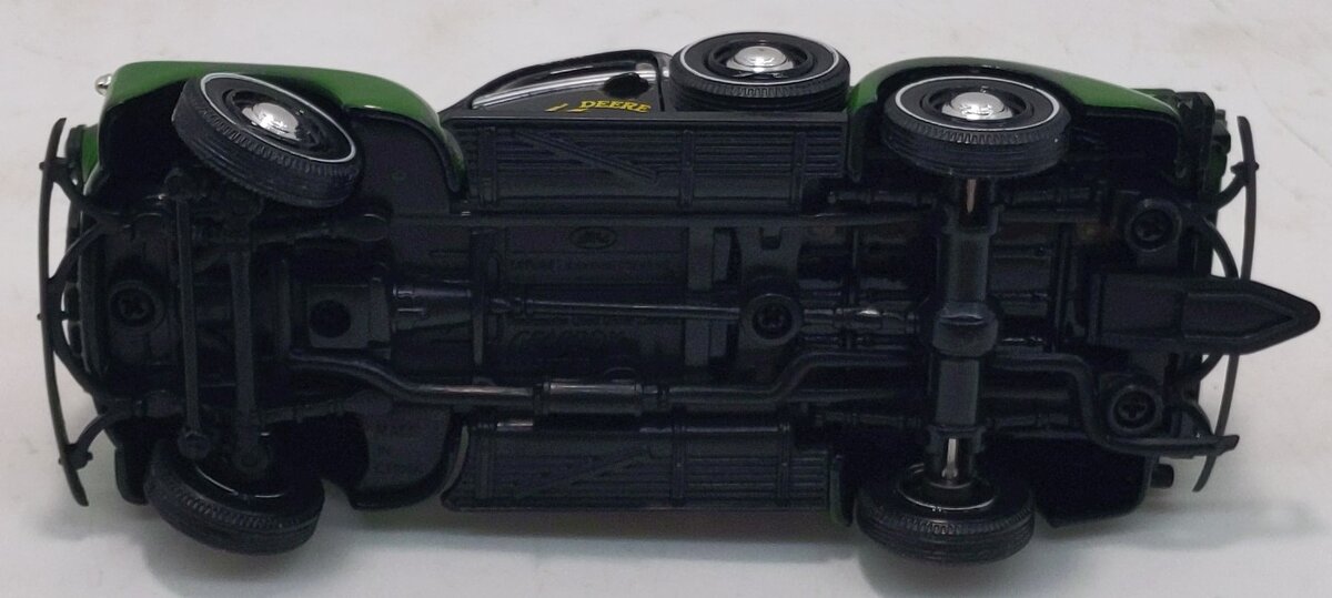 Gearbox 56953 1:43 Die-Cast Metal John Deere 1942 Ford Pickup Die Cast Metal