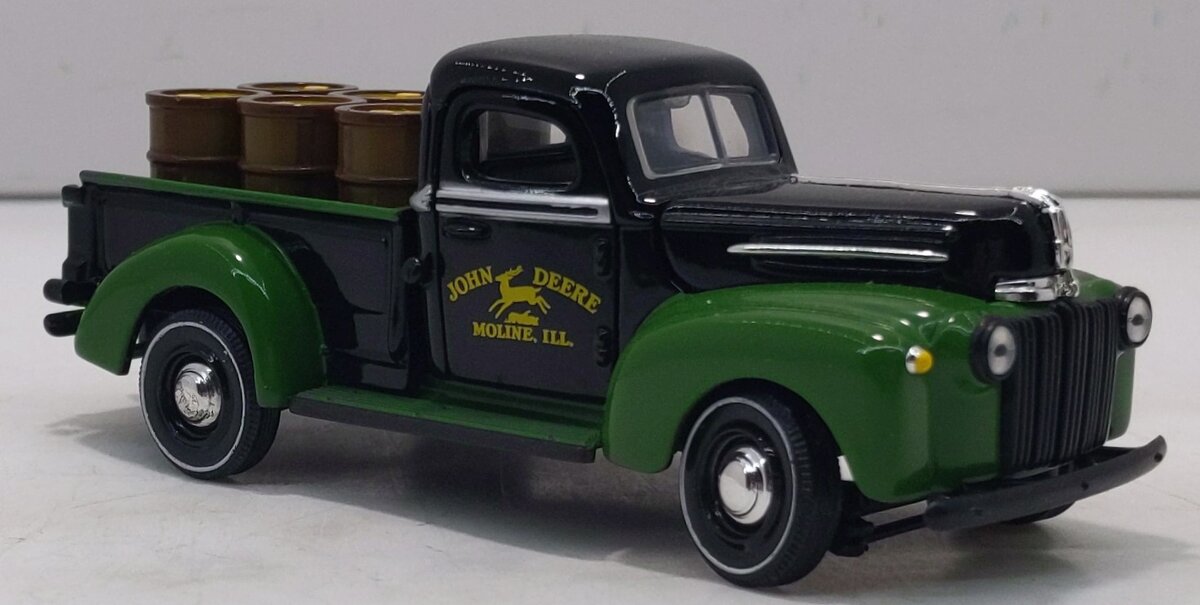 Gearbox 56953 1:43 Die-Cast Metal John Deere 1942 Ford Pickup Die Cast Metal