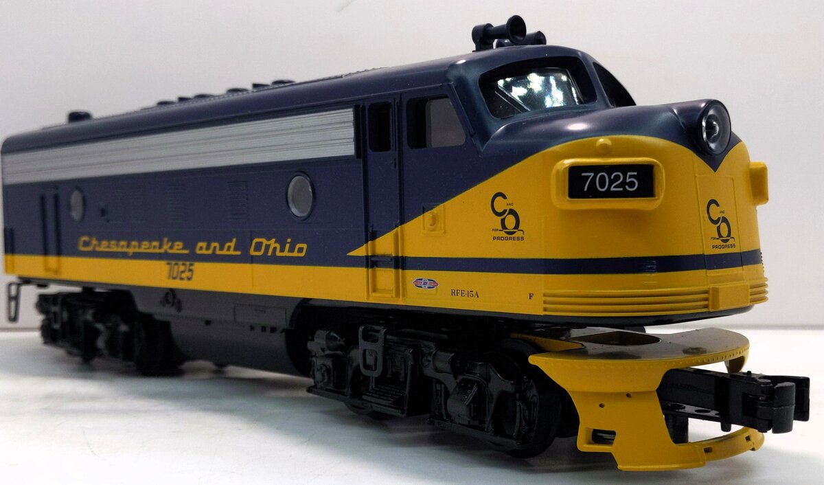Williams 7025 Chesapeake & Ohio F-7 Powered Diesel Locomotive #7025 LN