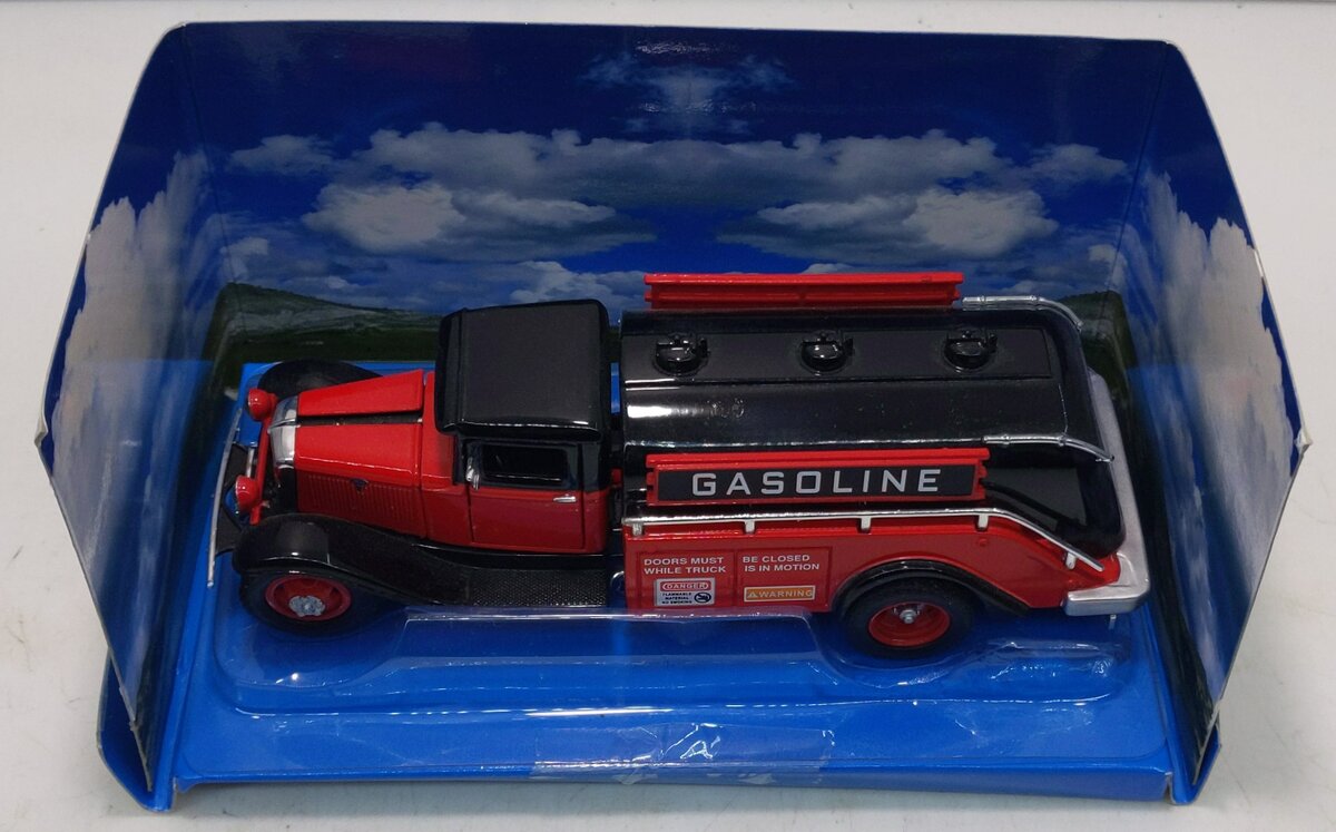 The Phoenix Mint 18383 1:43 1934 Ford BB-157 Special Edition Gas Tanker Diecast