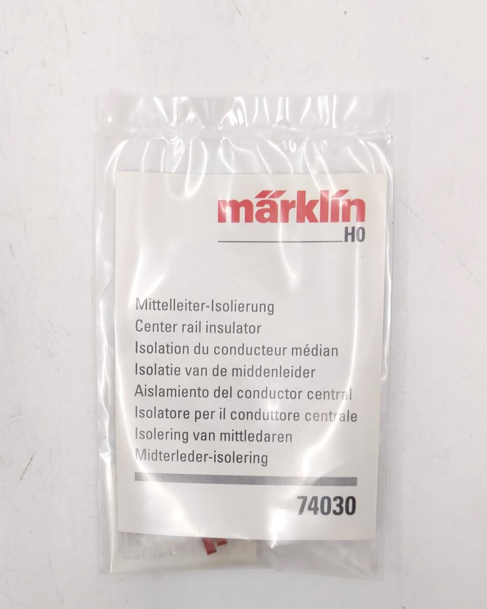Marklin 74030 Center Rail Insulators (Pack of 5) LN/Box