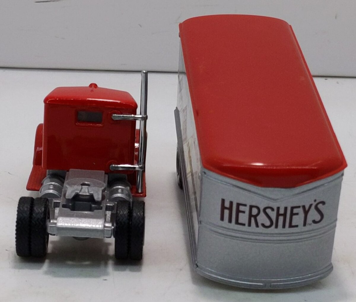 AHL H53100 1:64 Diecast "Hershey's First in Flavor" Peterbilt 260 LN/Box