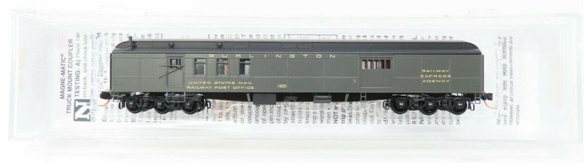 Micro-Trains 14800030 N Canadian National 70' Heavyweight Mail Baggage Car #1923