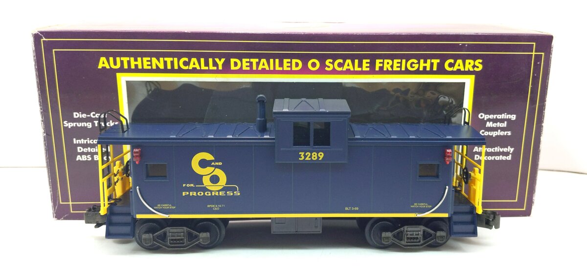 MTH 20-9102 O Gauge Chesapeake & Ohio Extended Vision Illuminated Caboose #3289 NIB