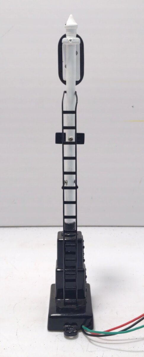 MTH 30-11036 O Scale Vertical 3-Color Block Signal LN/Box