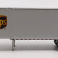 Athearn 29430 HO UPS 28' Container & Chassis #620560