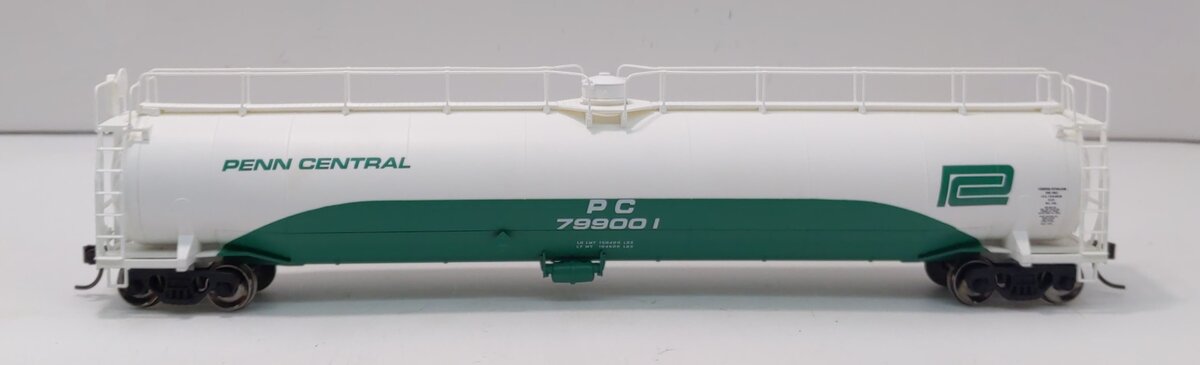 Atlas 20005967 HO Penn Central ACF 33K Gallon Tank Car #799001