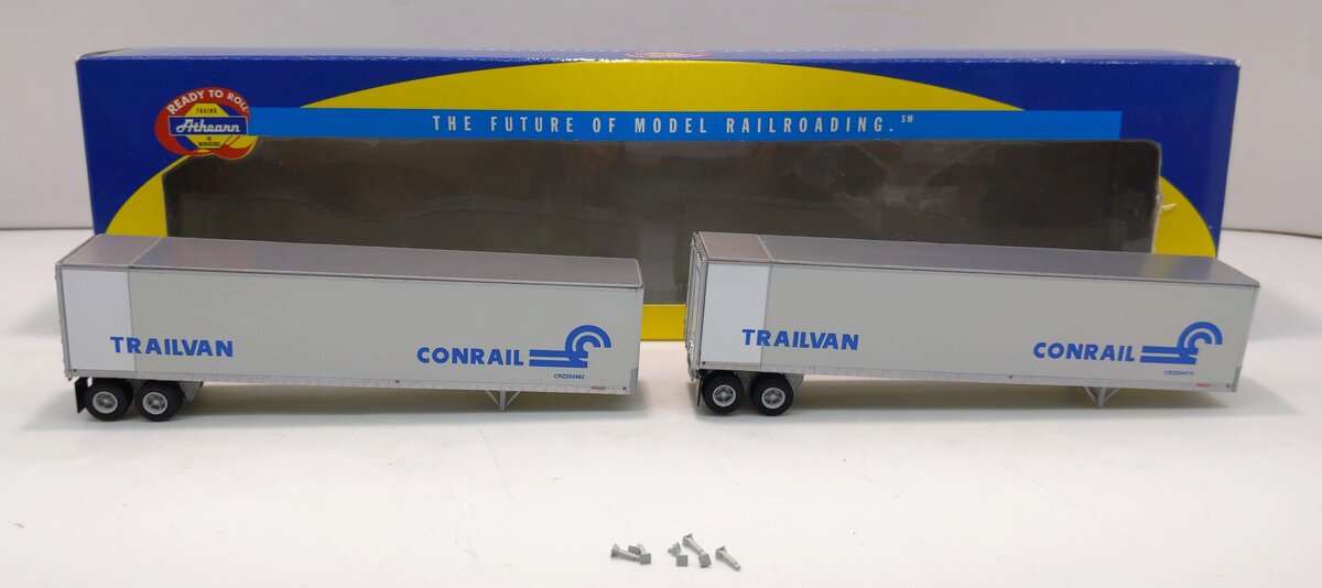 Athearn 73353 HO Conrail 45' Smooth Side Z-Van Trailers (2)