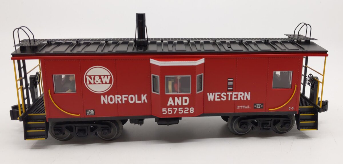 Lionel 6-17645 O Gauge Norfolk & Western Bay Window Illuminated Caboose #557528 LN/Box