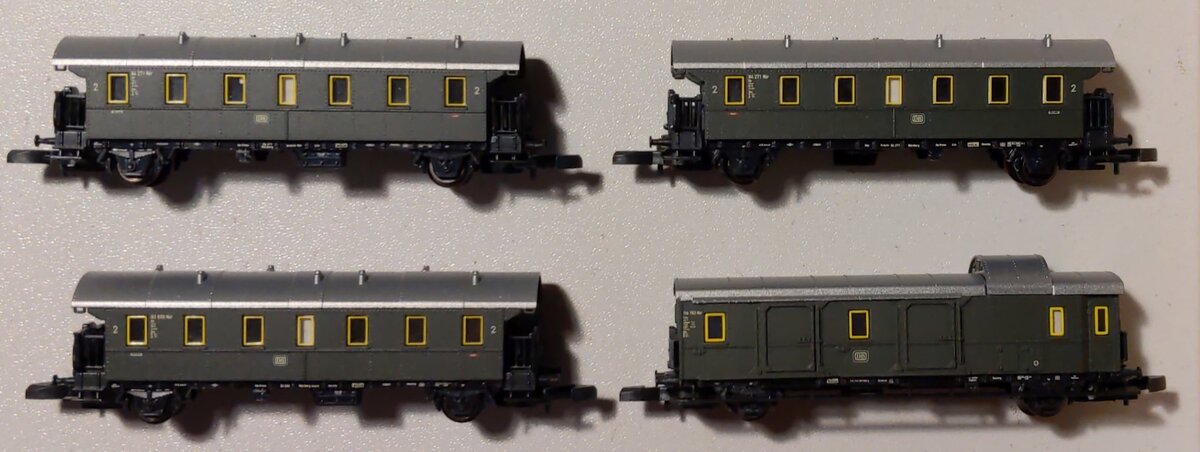 Marklin 87509 Z Scale German Federal Railroad Passenger Car Set (Set of 4)