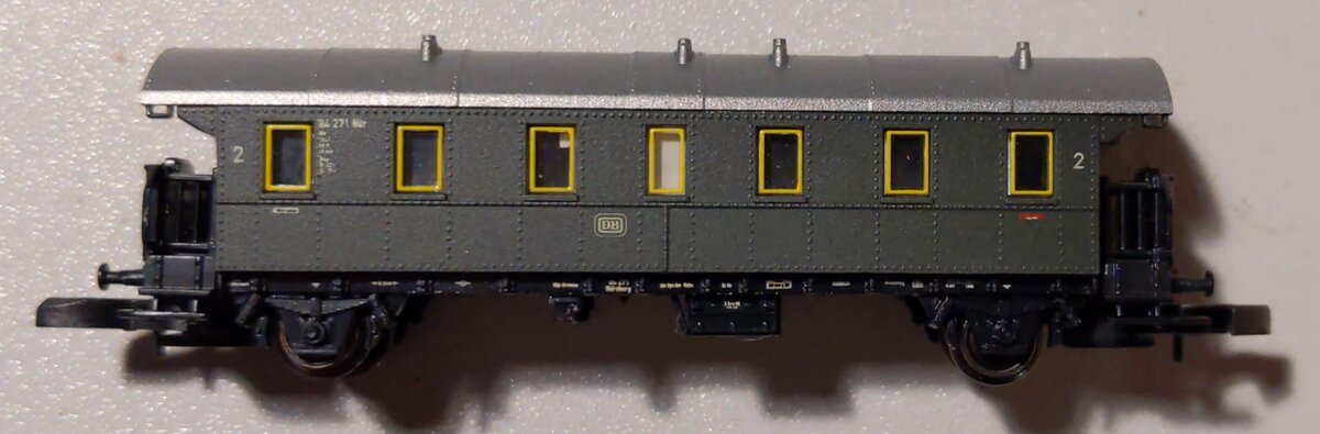 Marklin 87509 Z Scale German Federal Railroad Passenger Car Set (Set of 4)