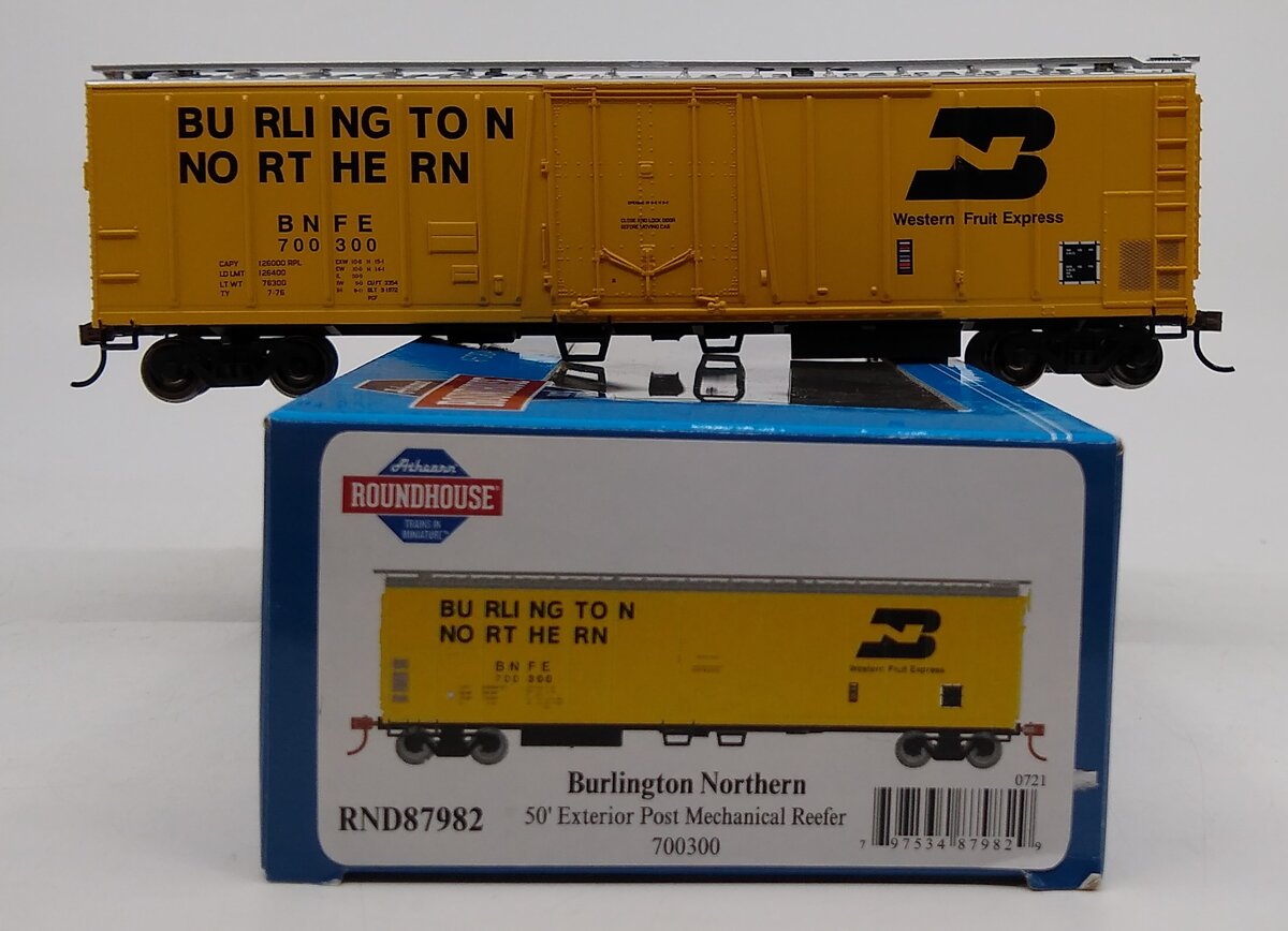 Roundhouse 87982 HO BNFE 50' Ex-Post Mechanical Reefer #700300
