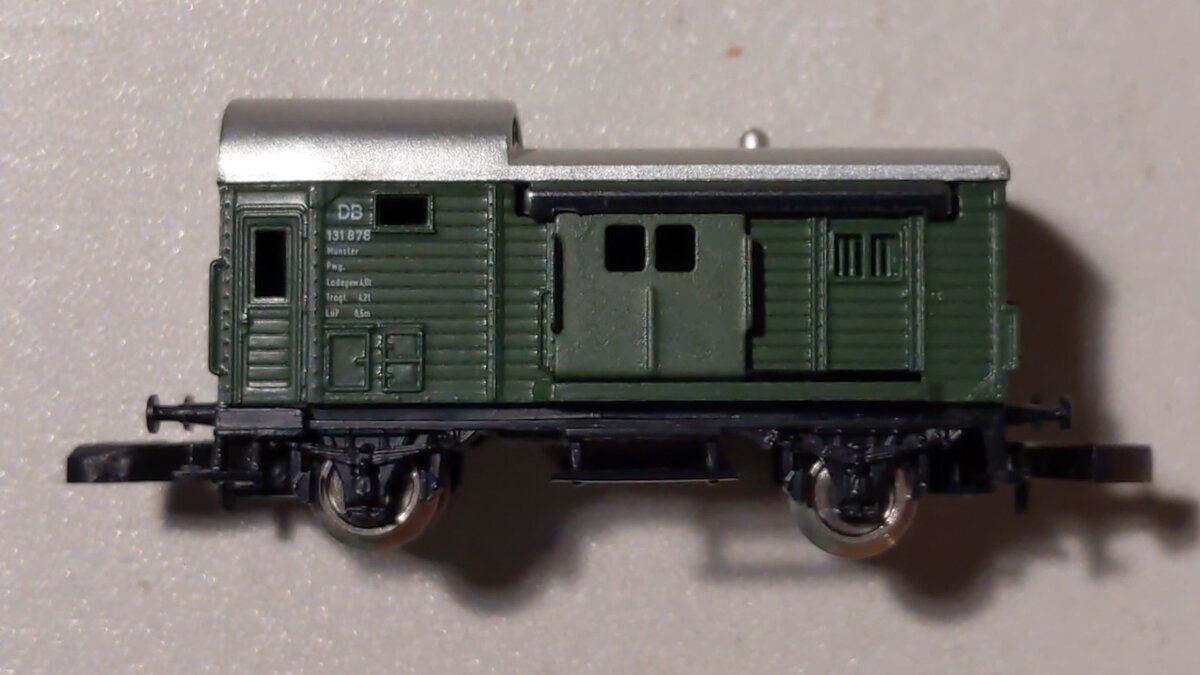 Marklin 8609 Z Scale DB German Federal Railroad Freight Train Baggage Car