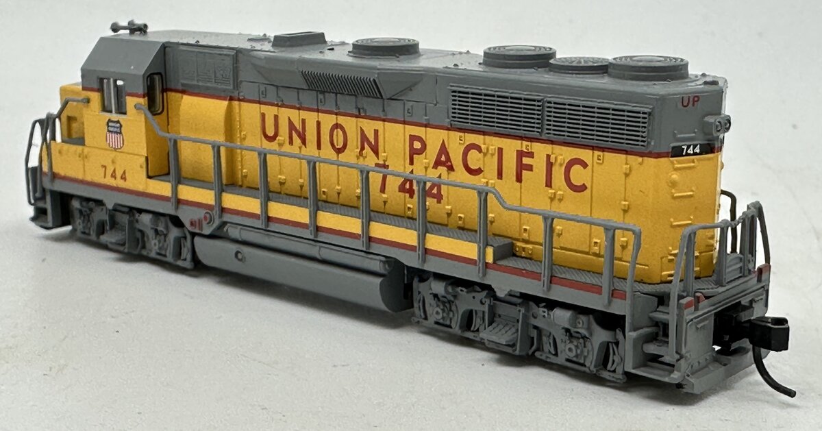 Atlas 40000747 N Scale Union Pacific GP35 Diesel Locomotive #744
