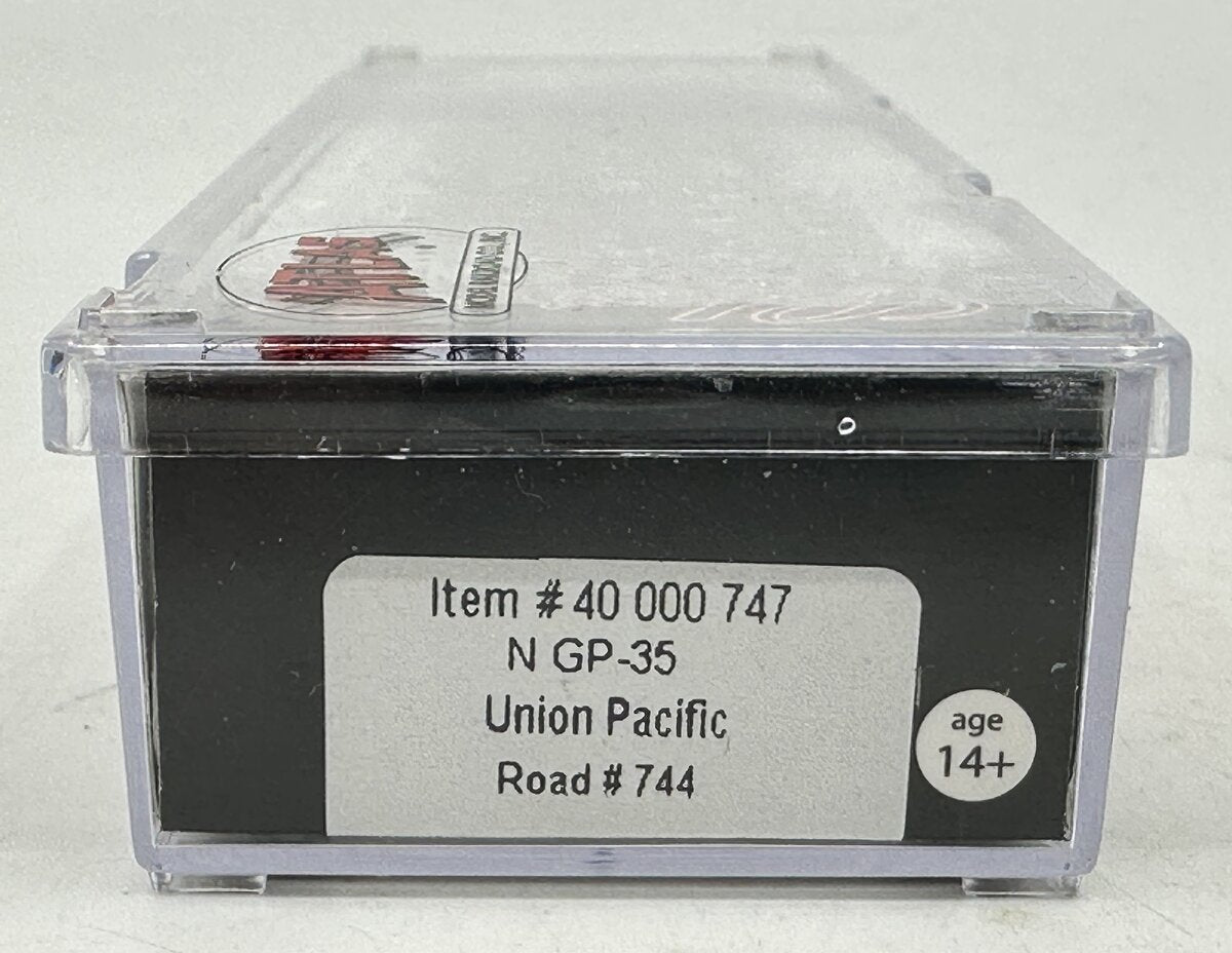 Atlas 40000747 N Scale Union Pacific GP35 Diesel Locomotive #744