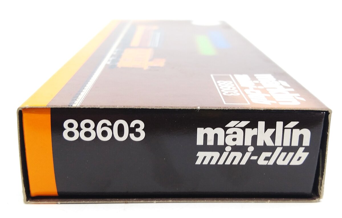 Marklin 88603 Z Scale Milwaukee Road Diesel Locomotive and Caboose LN/Box