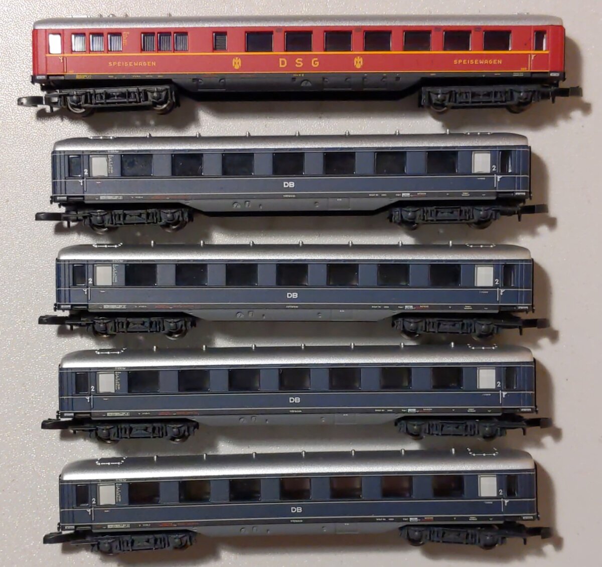 Marklin 87357 Z DB Express Train Skirted Passenger Cars (Set of 5)