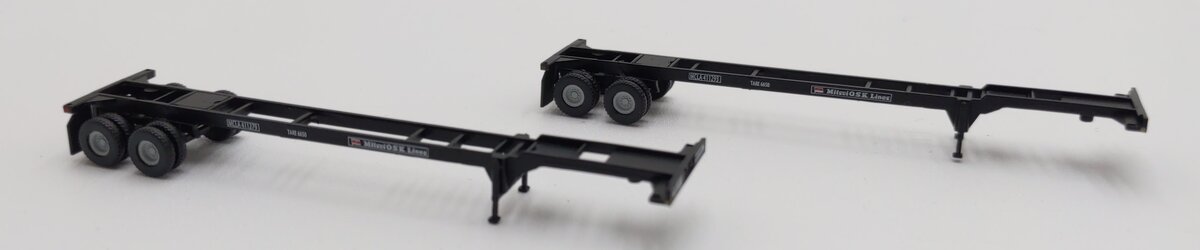 JTC Model Trains 142003 N Mitsui O.S.K. 40' Chassis Container (Pack of 2)