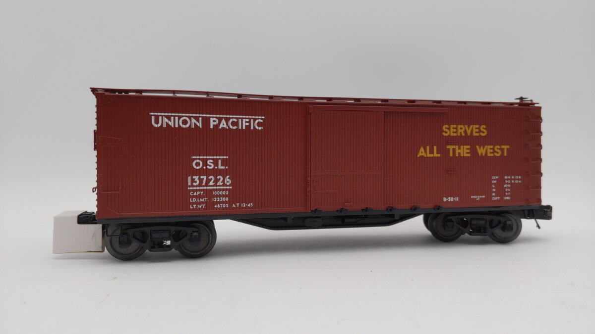 MTH 20-93590 OSL Union Pacific 40'' USRA Double Sheathed Boxcar #137222