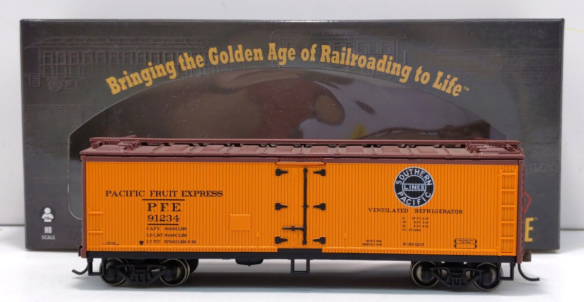 Roundhouse 85598 HO Pacific Fruit Express 40' Wood Reefer #91234