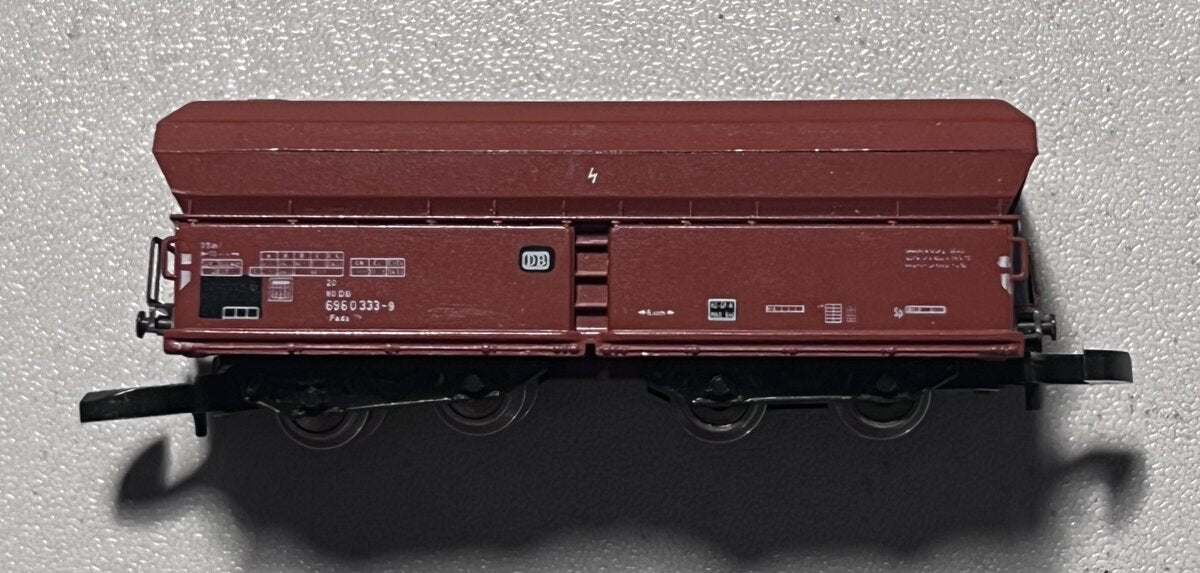 Marklin 8630 Z Scale DB German Federal Railroad Hopper Car